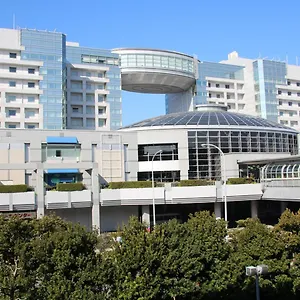 Nikko Kansai Airport - 3 Mins Walk To The Airport Отель